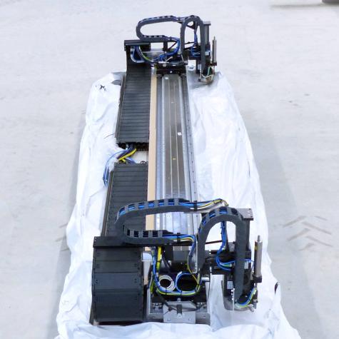 Linear motor axis with guide carrier  New FS