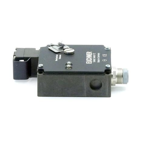 Safety switch TZ1RE024SR11 New open Box