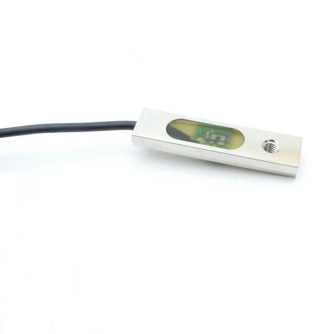 Induktiver Sensor BES04TY  Neu