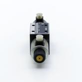 4/3 Way Valve 081WV10P1M1004WS024/00D0 Used