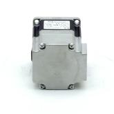 NEMA23 2-Phasen-Schrittmotor 0.9° 0.95Nm Anschlußkasten 2.0A Frontwelle:6.35mm  Neu OVP