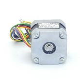 NEMA17 2-Phasen-Schrittmotor 1.8° 0.26Nm Litzen:6 1.2A Frontwelle:5mm  Neu OVP
