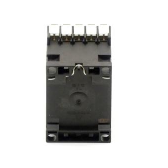 Time relay 