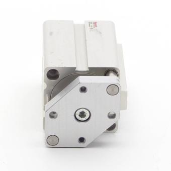 Compact Cylinder 0 822 010 867 