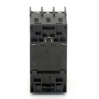 Circuit breaker 