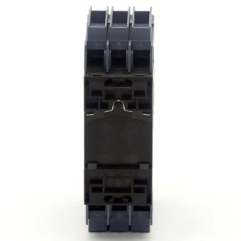 Circuit breaker 