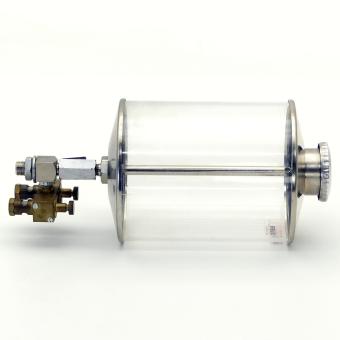 Multiple drip feed oiler 