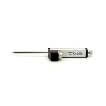 Displacement sensor 