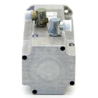Servo motor 