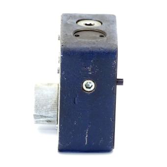 Flow control valve 0 811 330 001 
