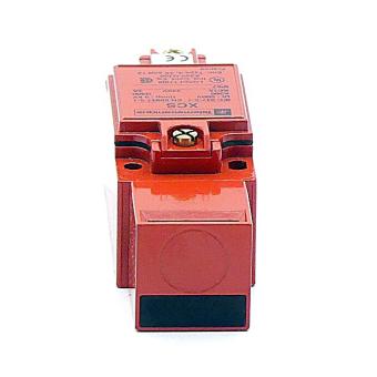 Safety limit switch XCS A702 