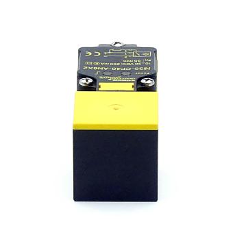 Inductive proximity sensor 