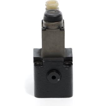 Hydraulic directional control valve  Used
