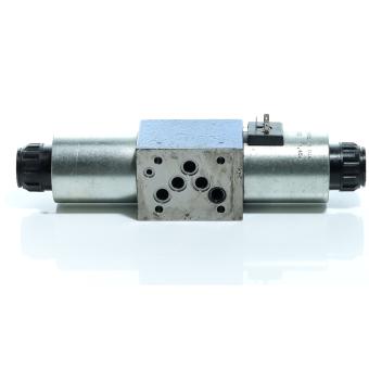 Hydraulic directional control valve 5-4WE 10 G41-33/CG24N9K4 Used