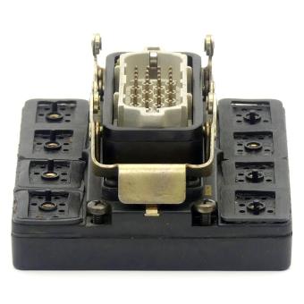 Multiple-blade connector 