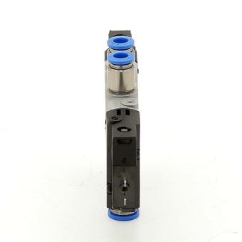 Solenoid valve CPE14-M1BH-5J-QS-8 