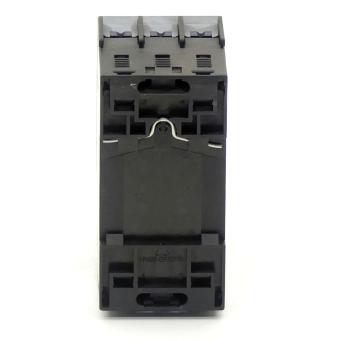 Circuit breaker 