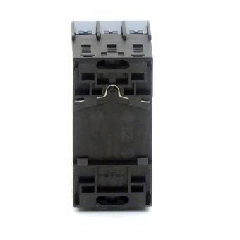Circuit breaker 