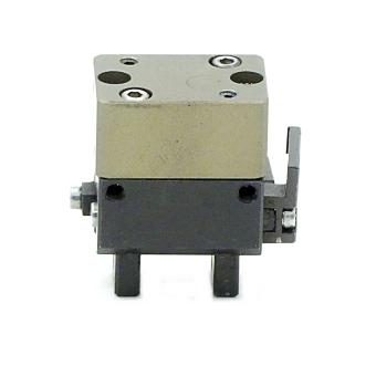 2-finger parallel gripper MPG25 Used