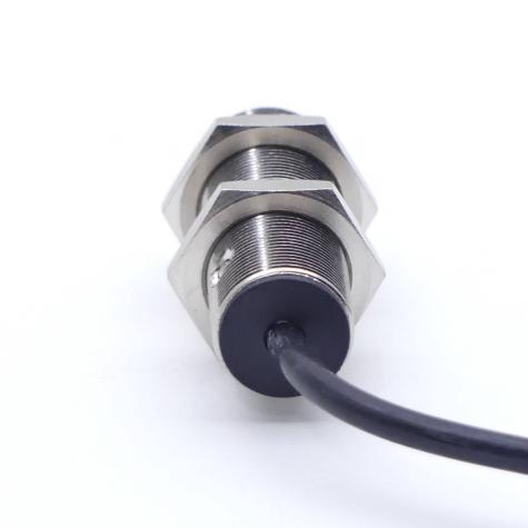 Sensor Induktiv  Neu