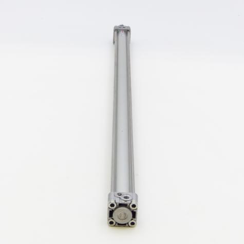 Compact Cylinder 32 x 770  New