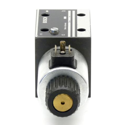 4/2 Directional control valve 081WV10P1M1012WS024/00D0 Used