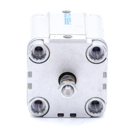 Pneumatic Cylinder 156651 Used