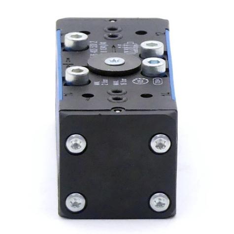 Directional control valve  