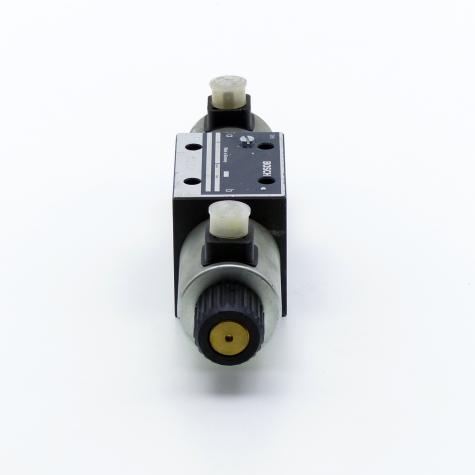 4/3 Way Valve 081WV10P1M1004WS024/00D0 Used