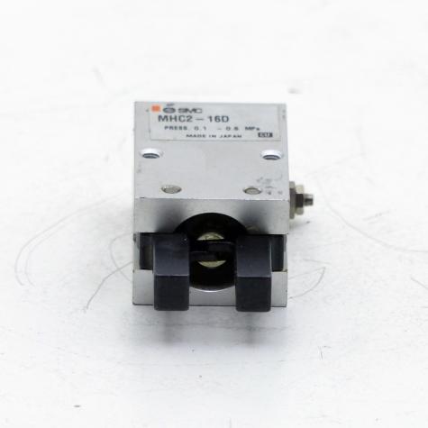 2 finger gripper  Used
