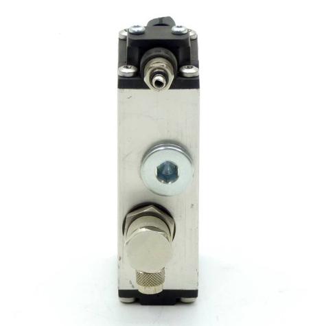 3/2 directional valve  Used