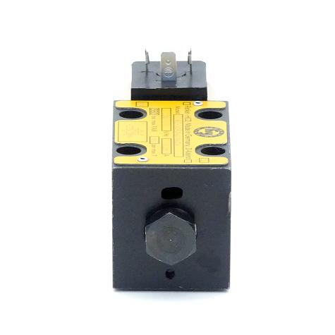 4/2 - Directional control valve  Used