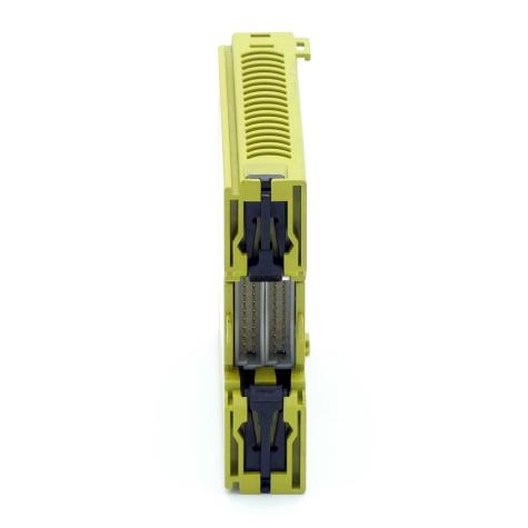 Safety relay PNOZ mc3p Used
