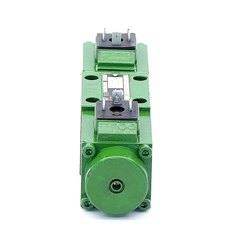 4/2 Directional control valve  Used
