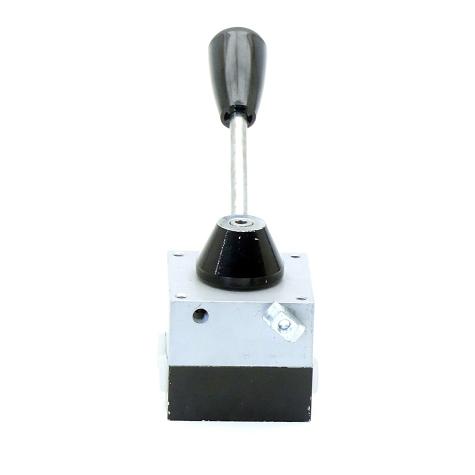 4/3 Way valve  Used