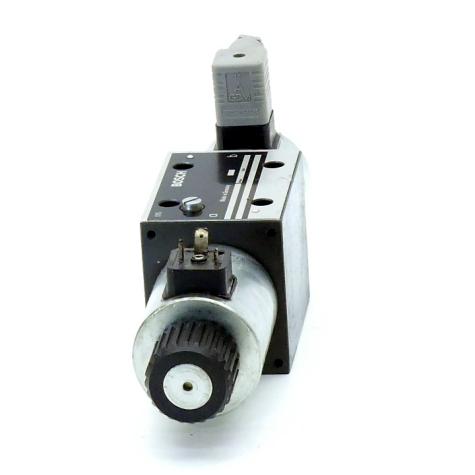 4/3 Way Valve 081WV10P1N102WS190/00B11 Used