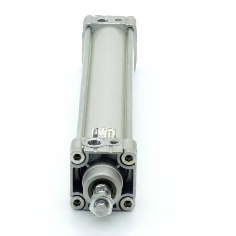 Pneumatic cylinder  New