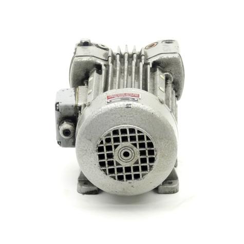 Vacuum pump TL 3 V Used