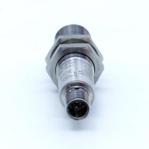 Retro-reflective sensor with background suppression  New