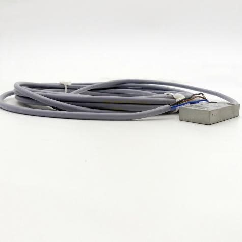 Induktiver Näherungsschalter BES01FK Neu