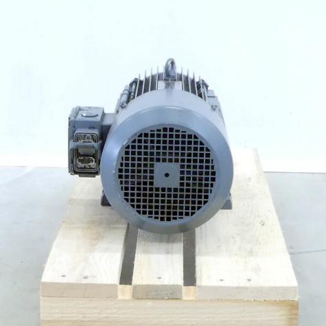 three-phase motor DV132S8/4/BMG/HR/TF/AMB1 Used
