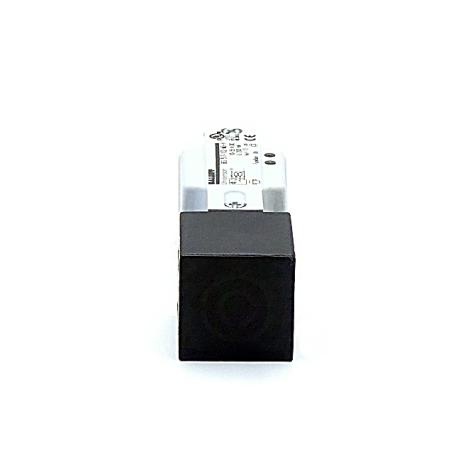 Inductive standard sensor BES 517-132-M3-H Used