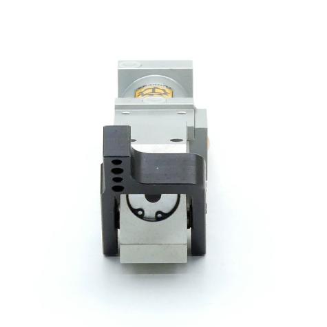 Pneumatic Clamp 60°  New