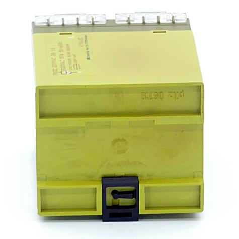 safety relay PNOZ PNOZ  Used