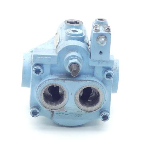 Hydraulic adjustable piston pump PV15 2R1D F02 Used