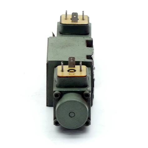 4/3 way valve  Used