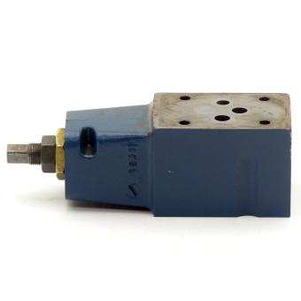 Pressure relief valve 