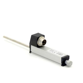 Displacement sensor 