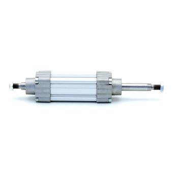 Pneumatic cylinder 