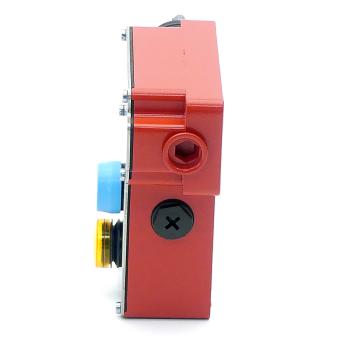 Latching emergency stop rope pull switch XY2CE2A296 